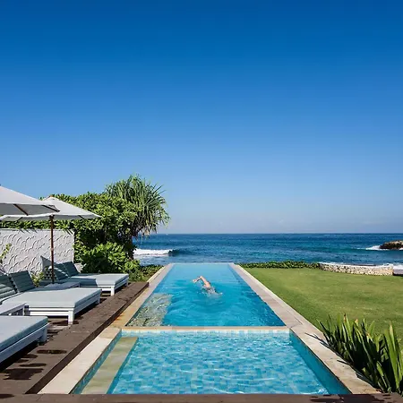 The Beach House Sandy Bay