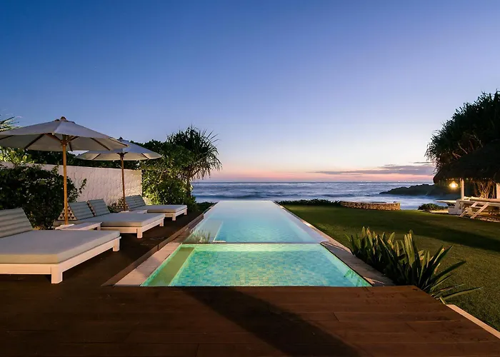 The House Sandy Bay Villa